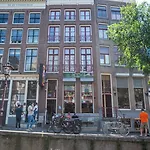 Hotel & Bar Royal Taste
