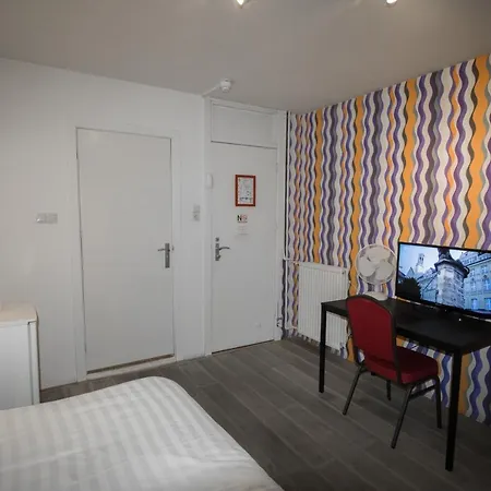 Hotel & Bar Royal Taste *