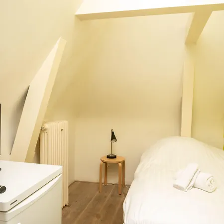 & Bar Royal Taste Hotel