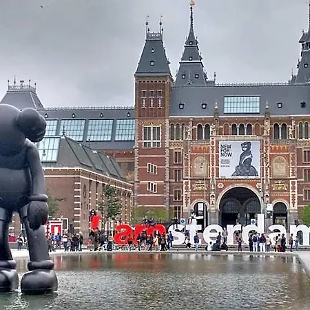 & Bar Royal Taste Amsterdam