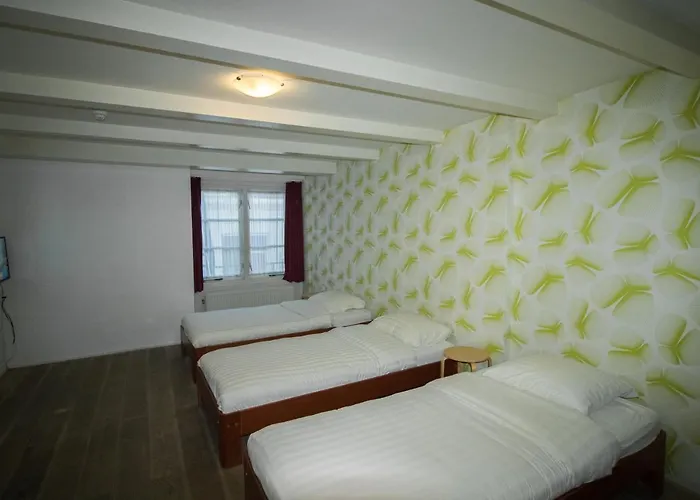 Hotel&bar Royal Taste *