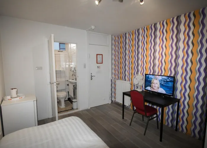 Hotel&bar Royal Taste Hotel *