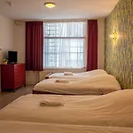 & Bar Royal Taste Hotel *
